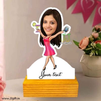 Lady in party caricature