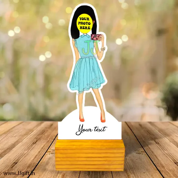 Personalized Selfie queen caricature