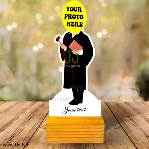 unique gift or judge
