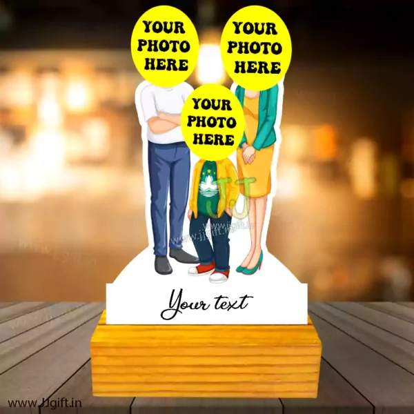 Mom, dad with son caricature - Image 3