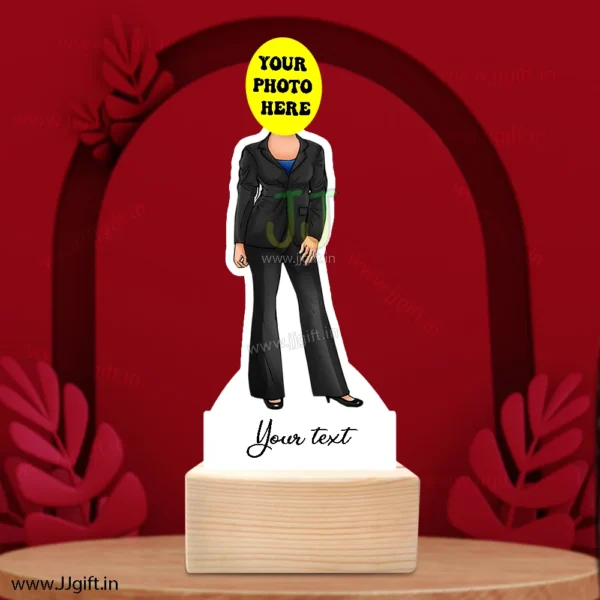 Glam up lady caricature - Image 3