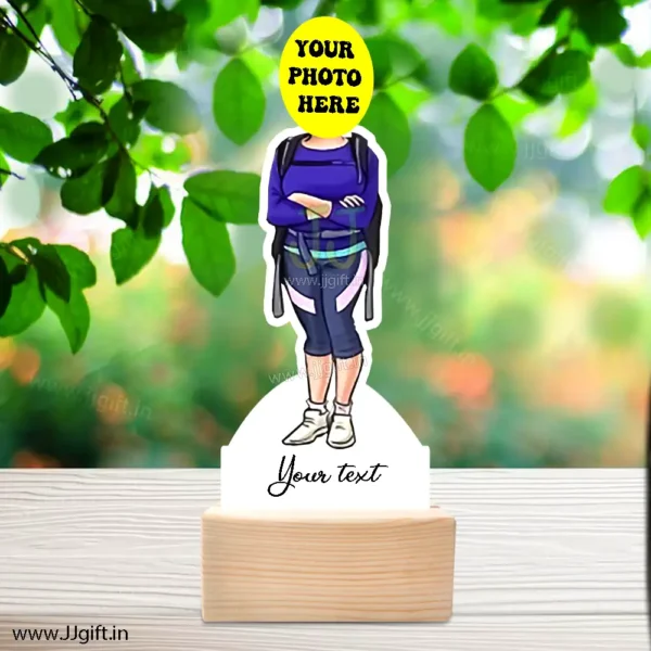 Tourister lady caricature - Image 3