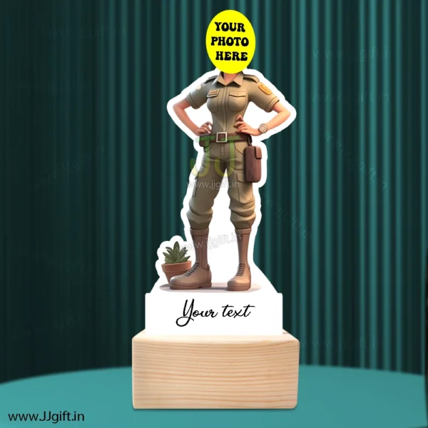 Girl in safari outfit caricature - Image 3