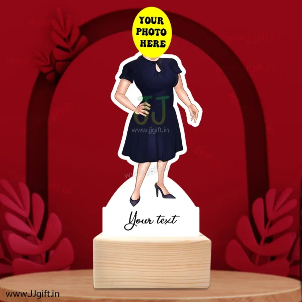 Lady in one piece outfit caricature - Image 3